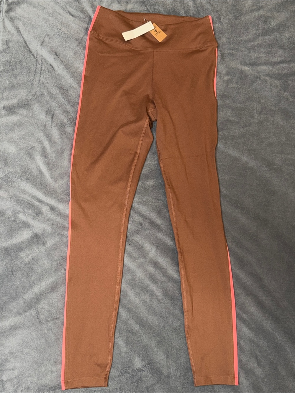 VS PINK ACTIVE ULTIMATE Brown Leggings with Neon Pink Side Stripe